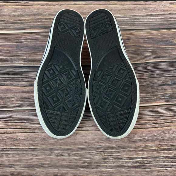 𝐂𝐨𝐧𝐯𝐞𝐫𝐬𝐞 𝐀𝐥𝐥 𝐒𝐭𝐚𝐫 𝐃𝐨𝐮𝐛𝐥𝐞 𝐓𝐨𝐧𝐠𝐮𝐞 𝐎𝐗 - Size 7 - Picture 7 of 8